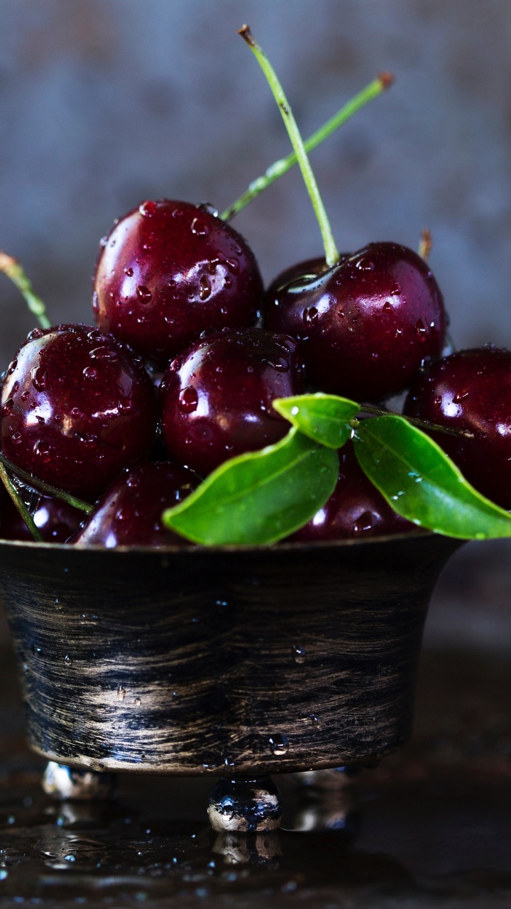 Red Cherries in Black Ceramic Bowl. Wallpaper in 720x1280 Resolution