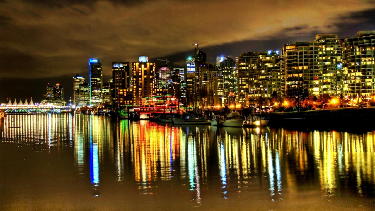 Horizon de la Ville Pendant la Nuit. Wallpaper in 1280x720 Resolution