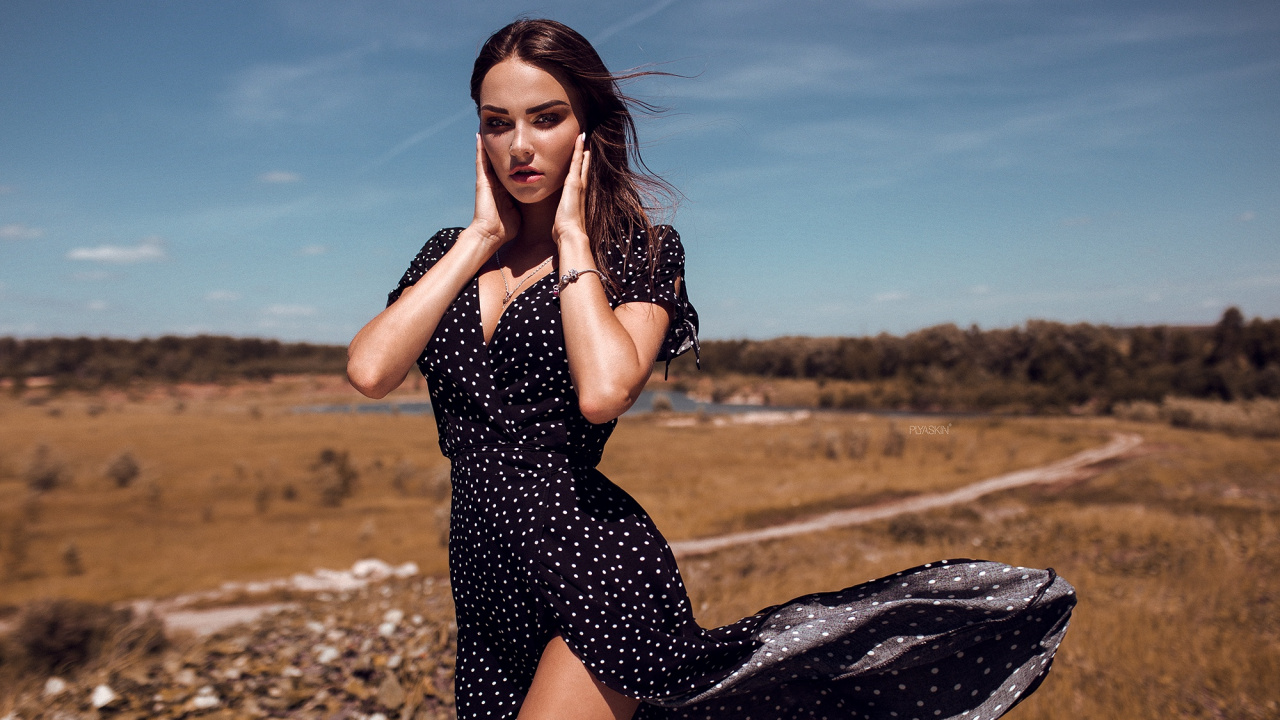 Modelo de Moda, Belleza, Vestido, Modelo, el Pelo Largo. Wallpaper in 1280x720 Resolution