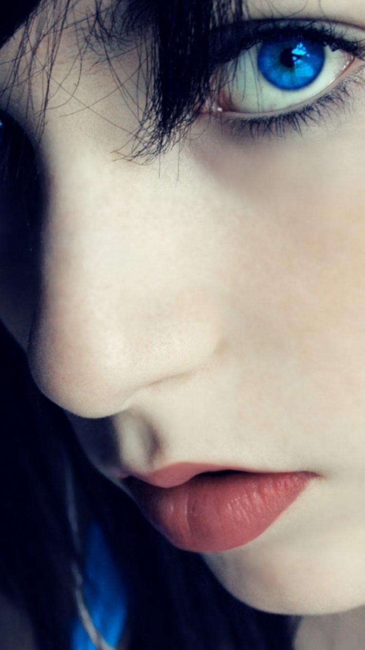 Gesicht, Blau, Augenbraue, Lippe, Nase. Wallpaper in 750x1334 Resolution