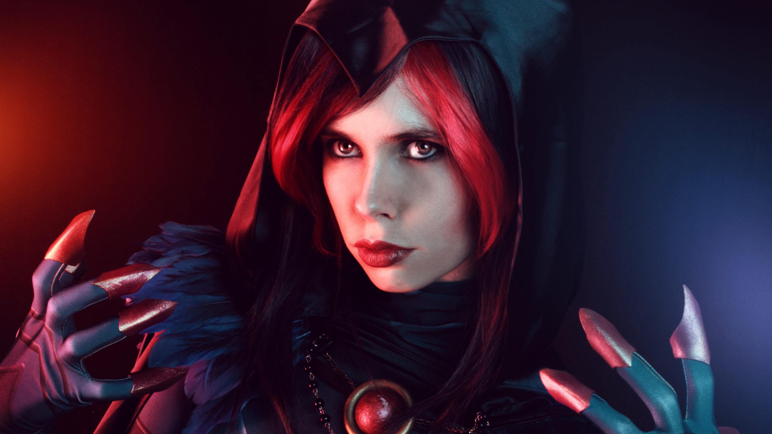 Femme en Blouson de Cuir Noir. Wallpaper in 2560x1440 Resolution