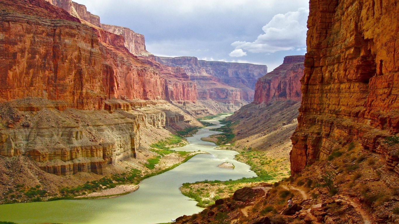 Brown and Green Mountains Under White Clouds During Daytime. Wallpaper in 1366x768 Resolution