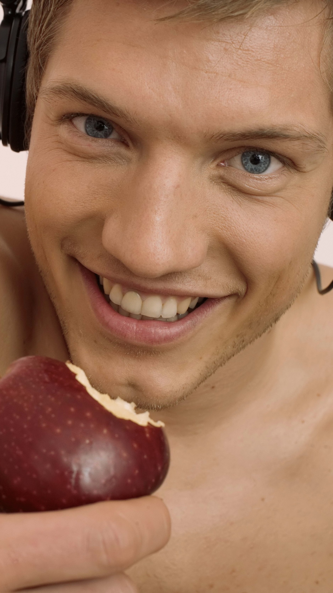 Aliment, Muscle, Bouche, Cou, Produit. Wallpaper in 1080x1920 Resolution