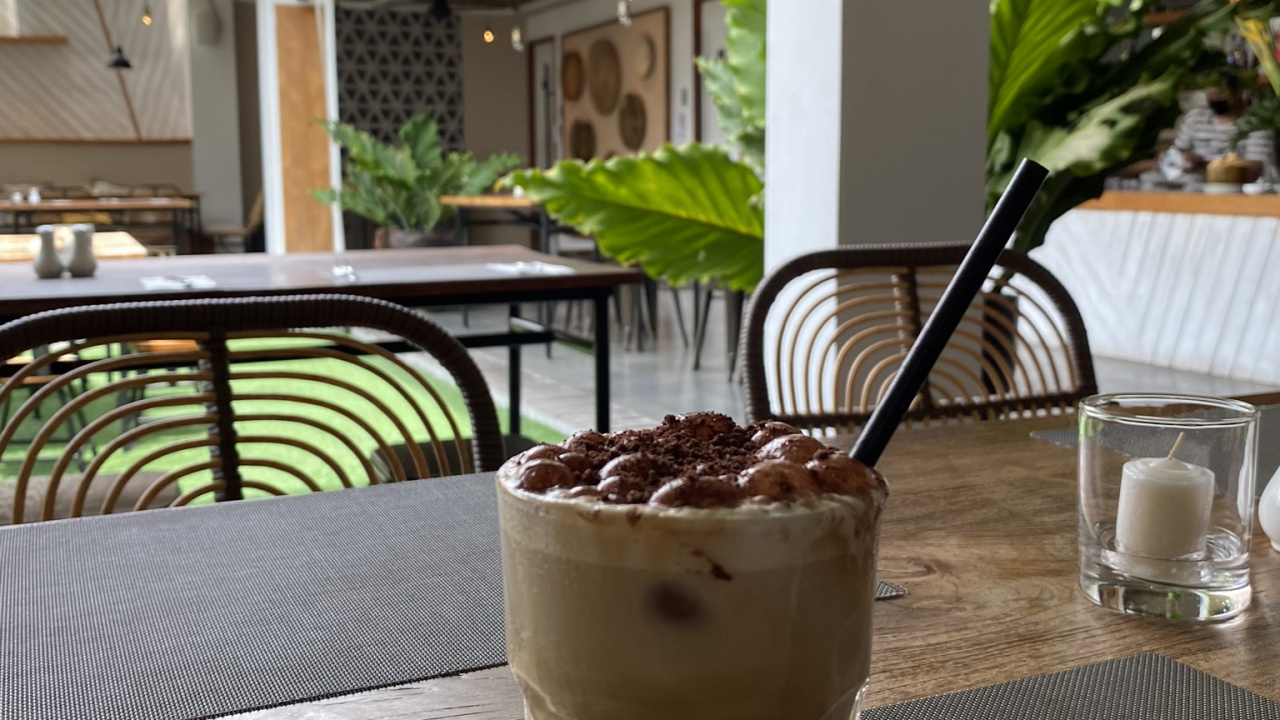 Drink, Cafe, Irish Cream, Ireland, Serveware. Wallpaper in 1280x720 Resolution