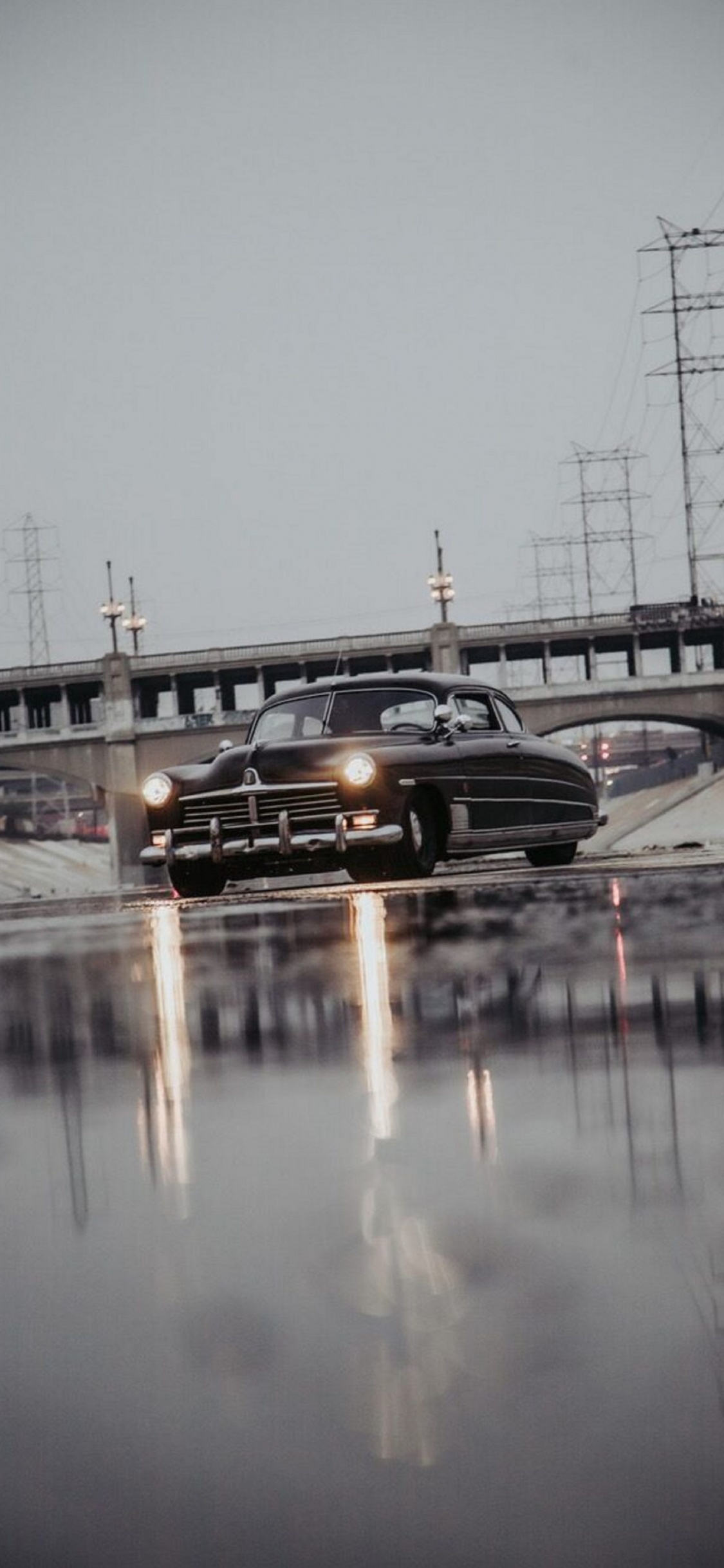 Réflexion, Coupé Utilitaire Hudson, Compagnie D'automobiles D'Hudson, Voiture de Collection, Voiture Classique. Wallpaper in 1125x2436 Resolution