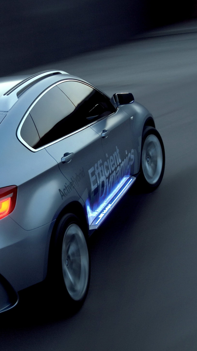 Silver Honda Car on Road. Wallpaper in 750x1334 Resolution