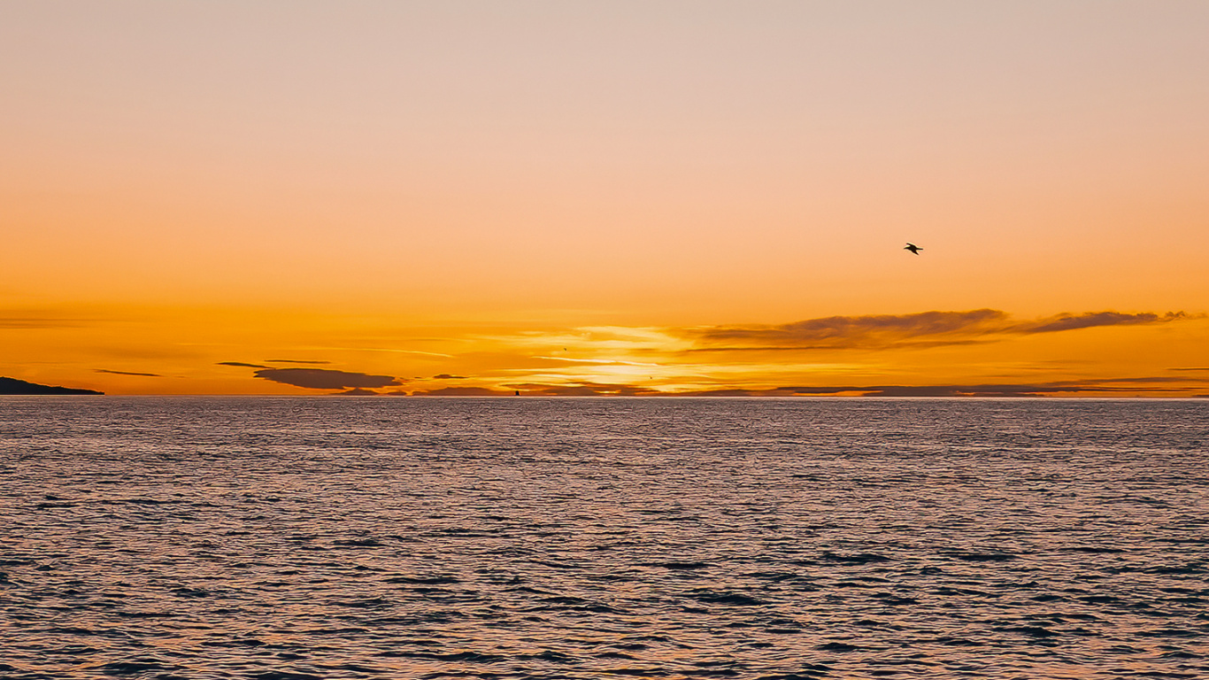 Horizon, Hardcore Rave Mixtape 001, Water, Water Resources, Atmosphere. Wallpaper in 1366x768 Resolution