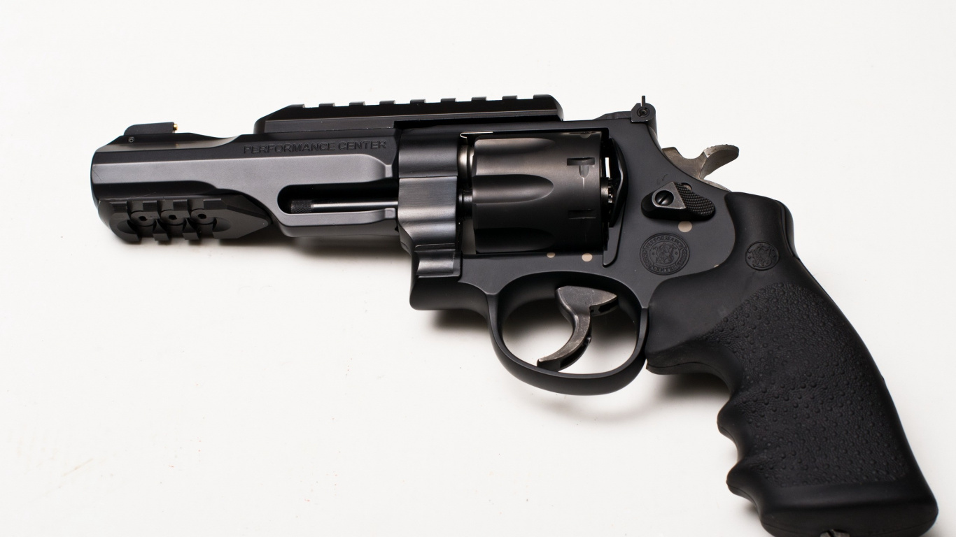 Handfeuerwaffe, Feuerwaffe, Revolver, Trigger, Gun Barrel. Wallpaper in 1366x768 Resolution