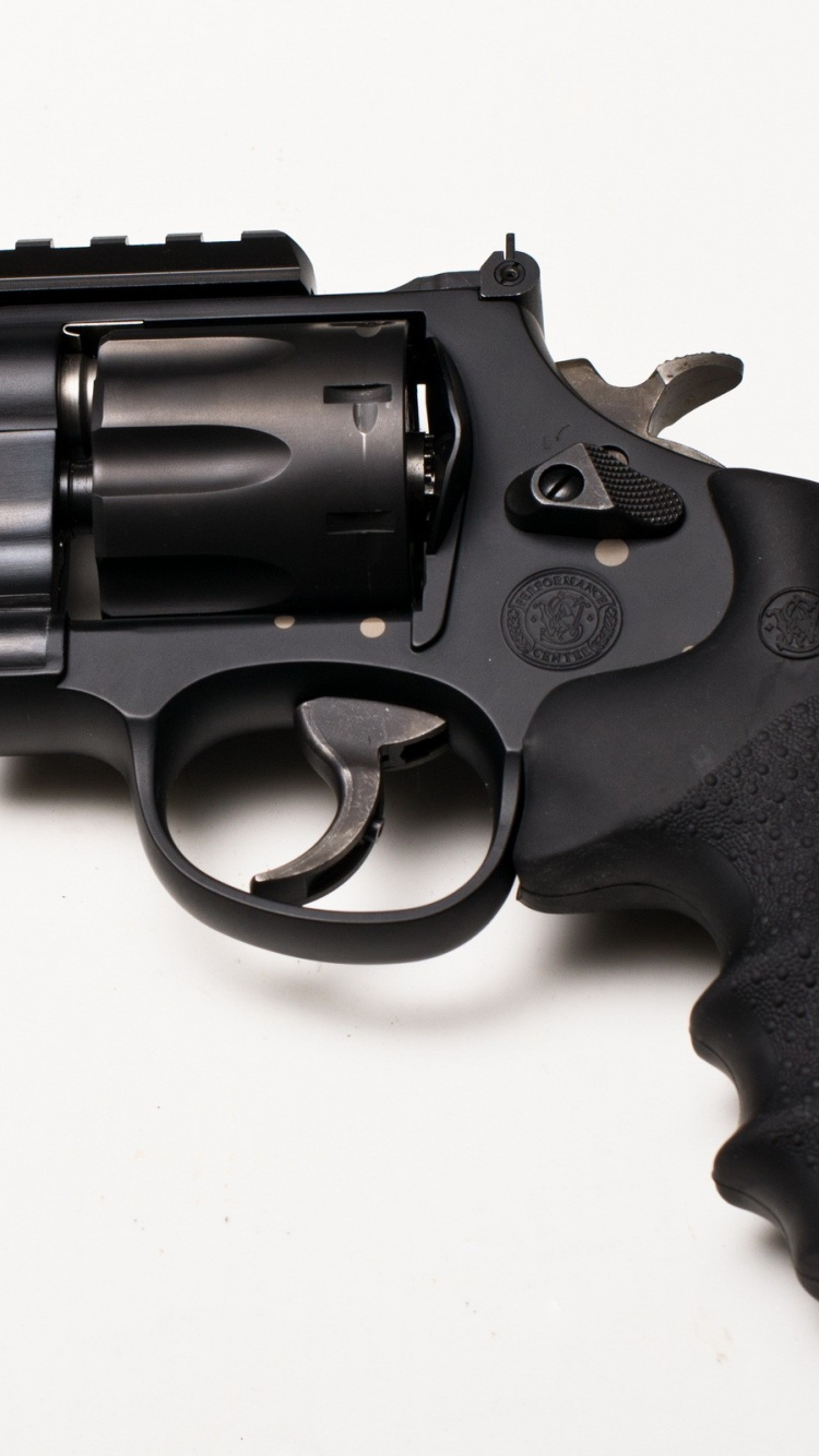 Handfeuerwaffe, Feuerwaffe, Revolver, Trigger, Gun Barrel. Wallpaper in 750x1334 Resolution
