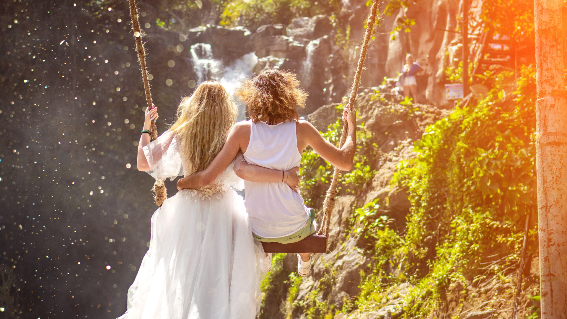 Romanticismo, Pareja, La Gente en la Naturaleza, la Luz Del Sol, Vestido. Wallpaper in 1920x1080 Resolution