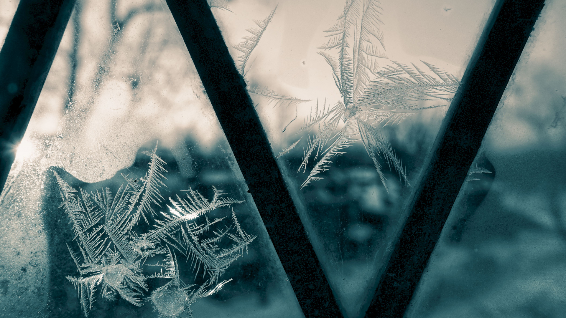 Gouttes D'eau Sur la Vitre. Wallpaper in 1920x1080 Resolution