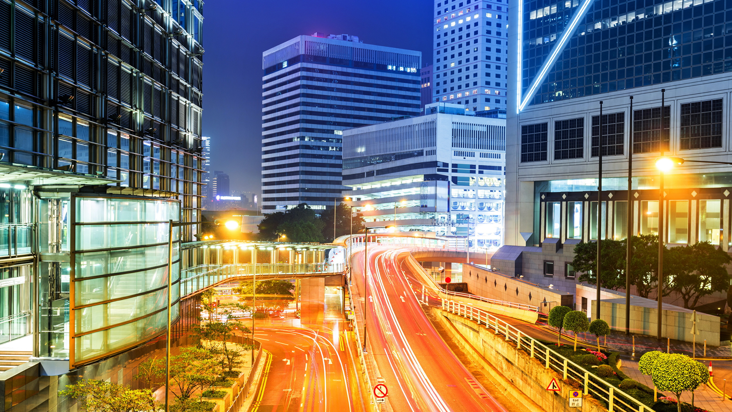 Time Lapse Photography of Cars on Road During Night Time. Wallpaper in 2560x1440 Resolution