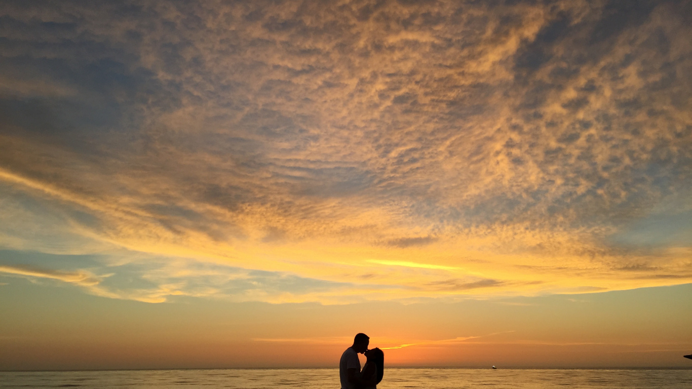 Romance, Horizon, Sunset, Cloud, Sea. Wallpaper in 1366x768 Resolution