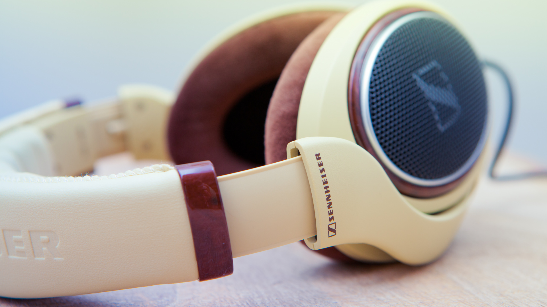 Auriculares, Sennheiser, Gadget, Equipo de Audio, Dispositivo Electrónico. Wallpaper in 1920x1080 Resolution