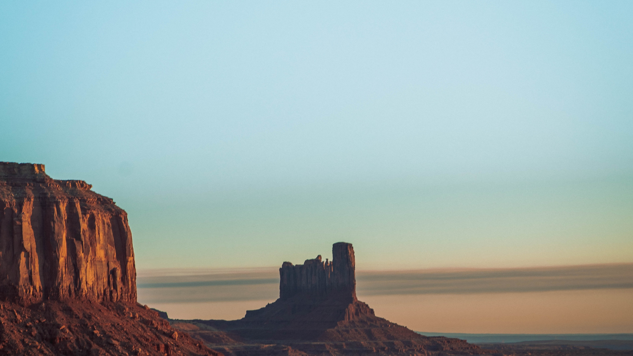 Oljato-Monument Valley, Butte, Desserts, Morgen, Monument Valley. Wallpaper in 2560x1440 Resolution