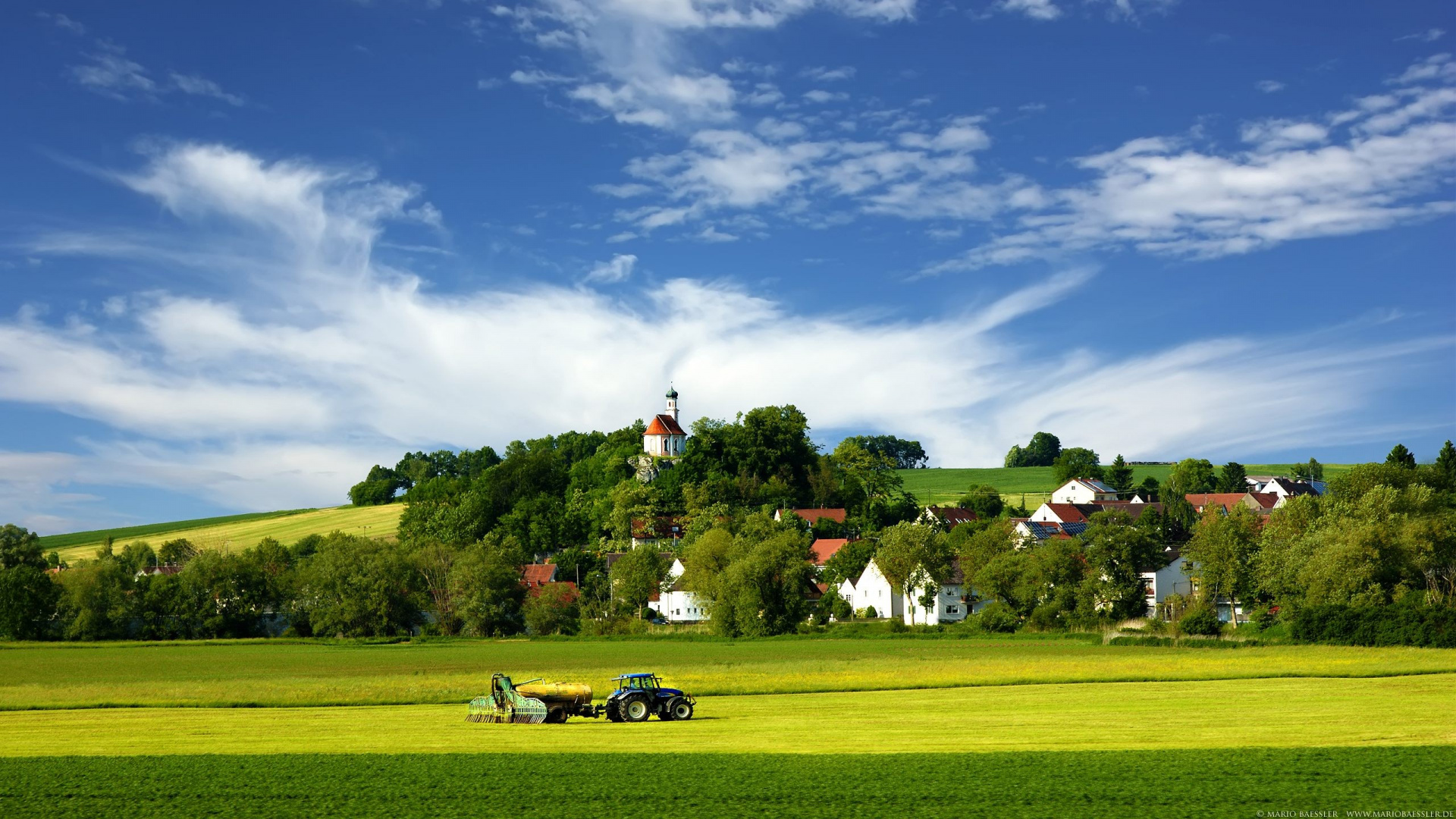 Download 1920x1080 Wallpaper Personnes à Cheval Sur Une Voiturette de Golf Sur un Terrain D'herbe Verte Sous un Ciel Bleu Pendant la Journée Personnes à Cheval Sur Une Voiturette de Golf Sur un Terrain D'herbe Verte Sous un Ciel Bleu Pendant la Journée. Wallpaper in 1920x1080 Resolution