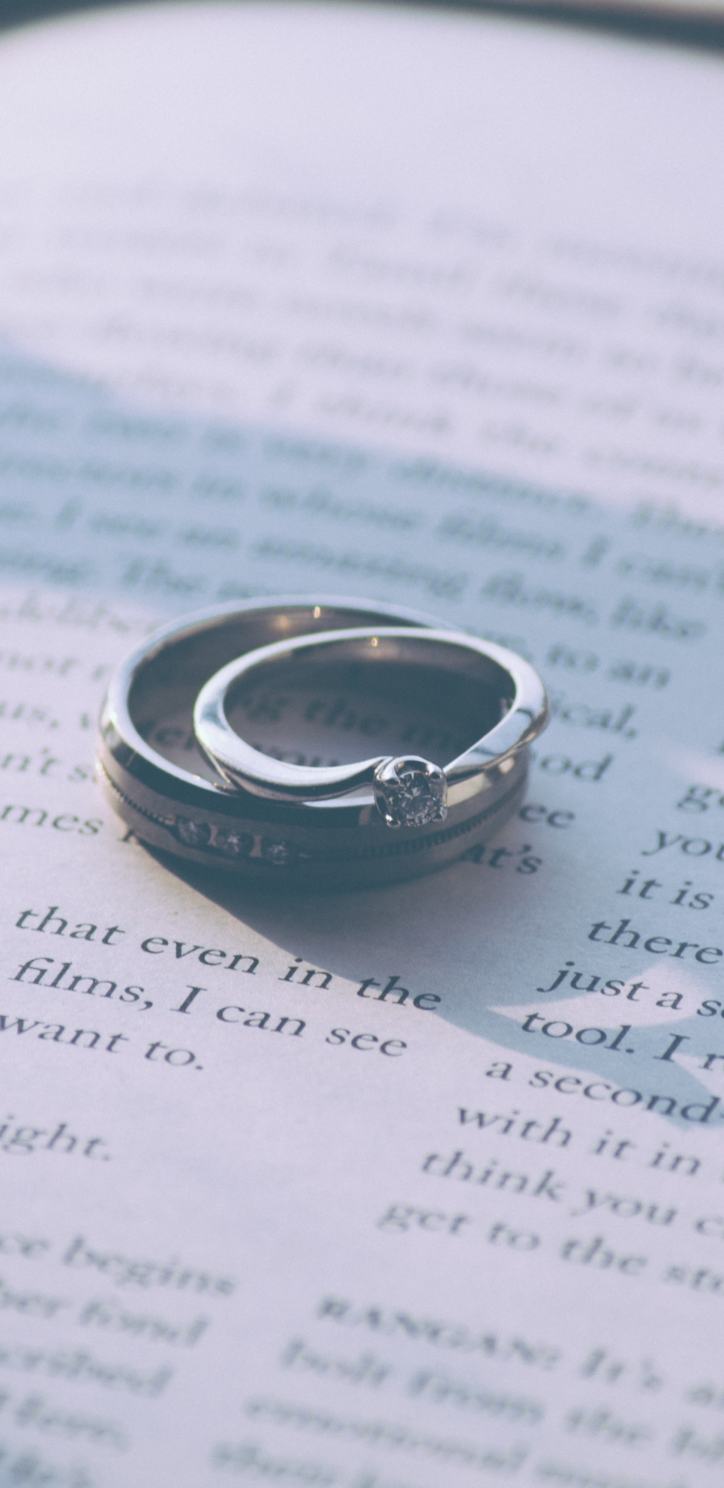 Anneau, Bague de Mariage, Bague de Fiançailles, Texte, Accessoire de Mode. Wallpaper in 1440x2960 Resolution