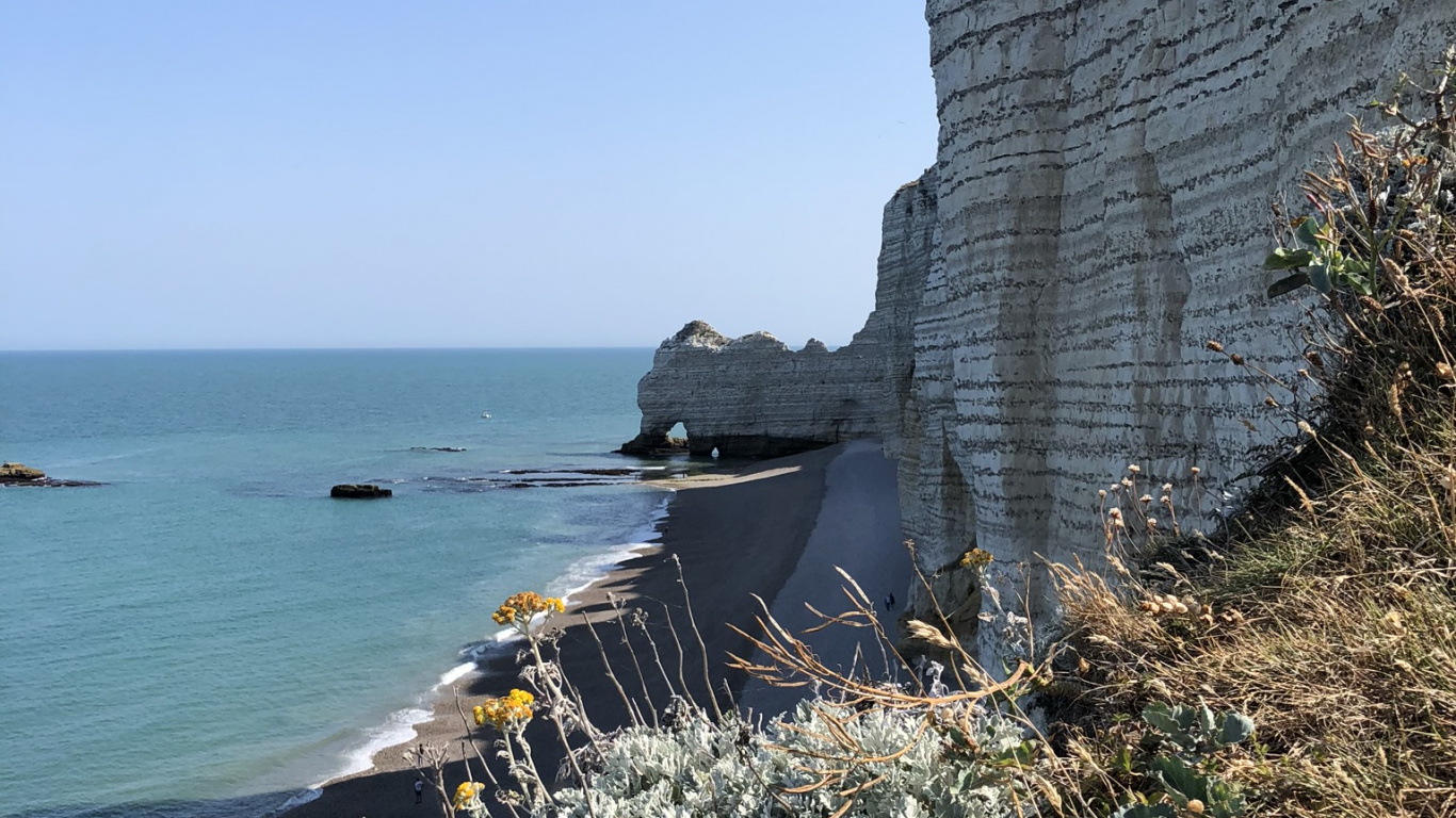 Coast, Promontory, Body of Water, Rock, Headland. Wallpaper in 1366x768 Resolution