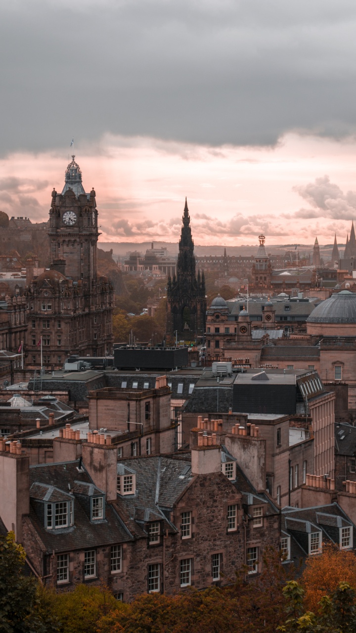 Vue Aérienne Des Bâtiments de la Ville Pendant la Journée. Wallpaper in 720x1280 Resolution