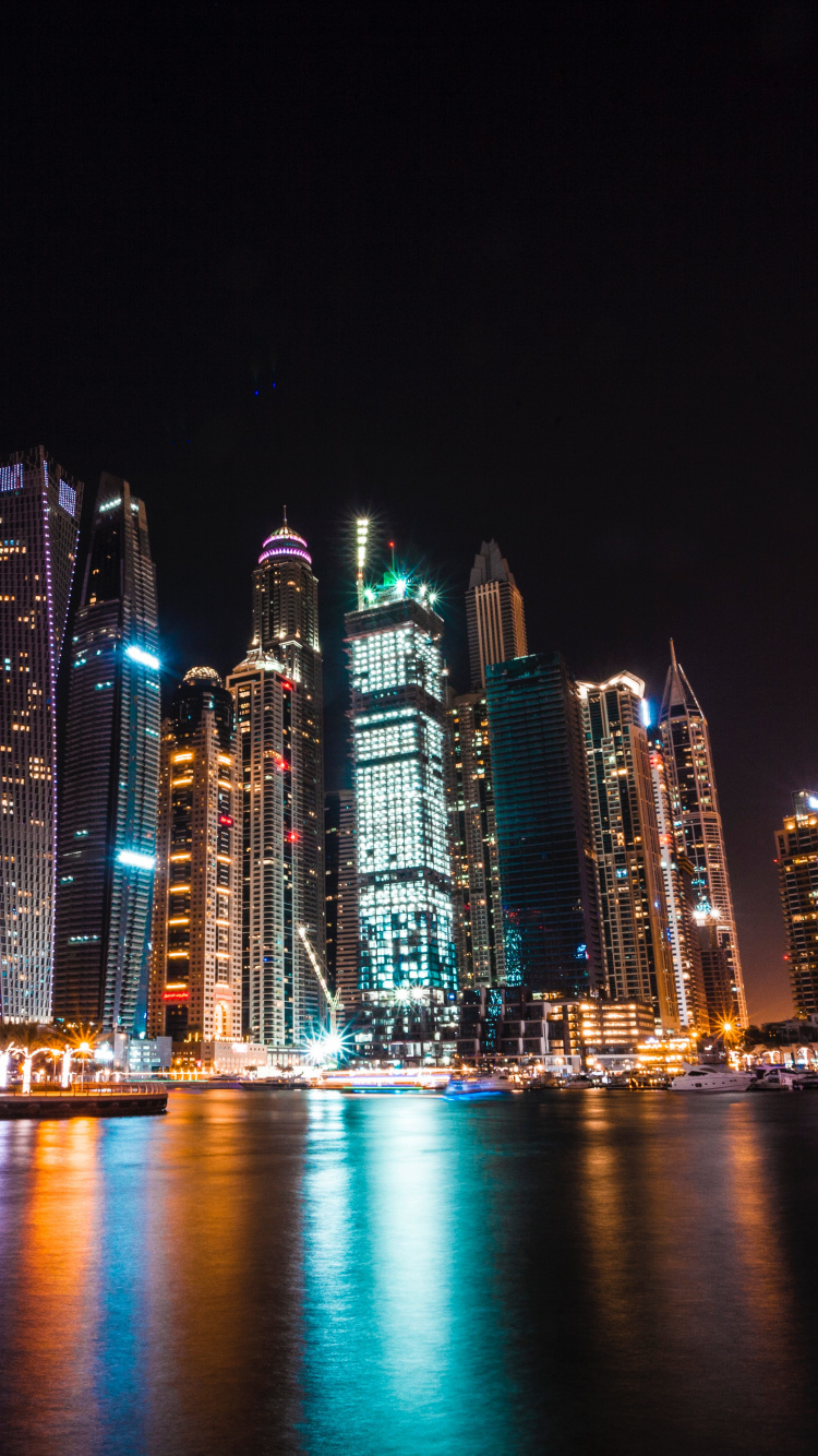 Skyline Der Stadt Bei Nacht Night. Wallpaper in 750x1334 Resolution