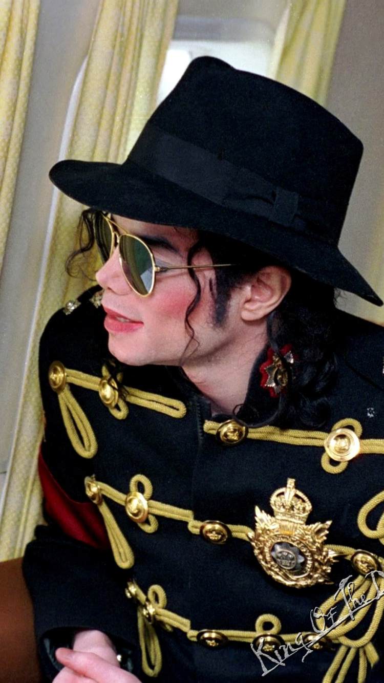 Michael Jackson, Sombrero, Arnés, Accesorio de Moda, Sombrero de Traje. Wallpaper in 750x1334 Resolution