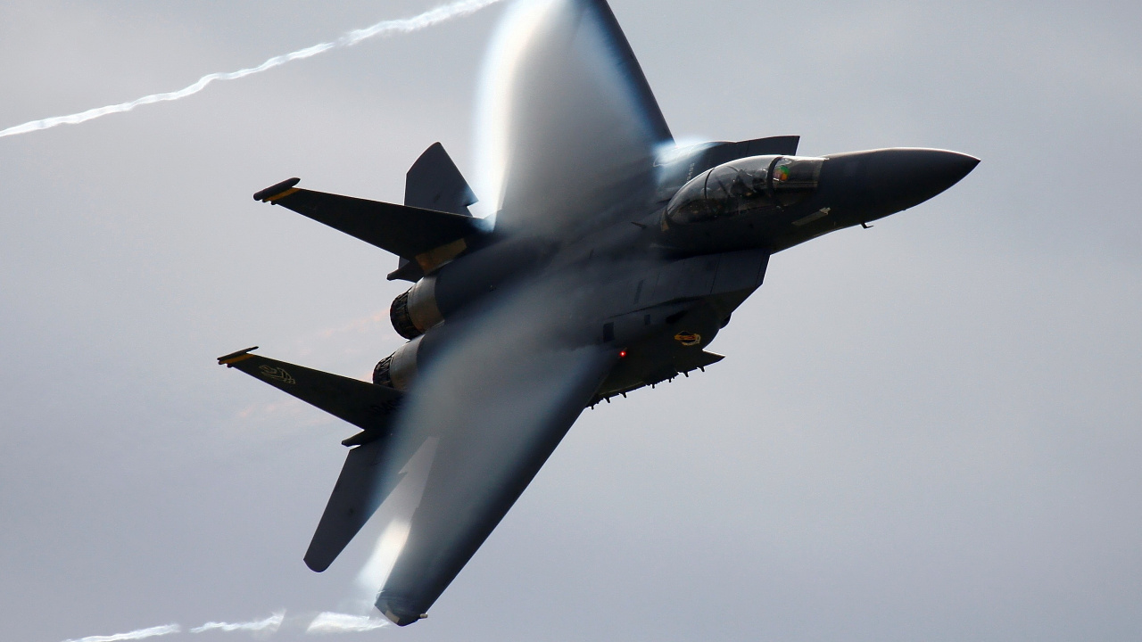 Black Jet Plane in Mid Air During Daytime. Wallpaper in 1280x720 Resolution