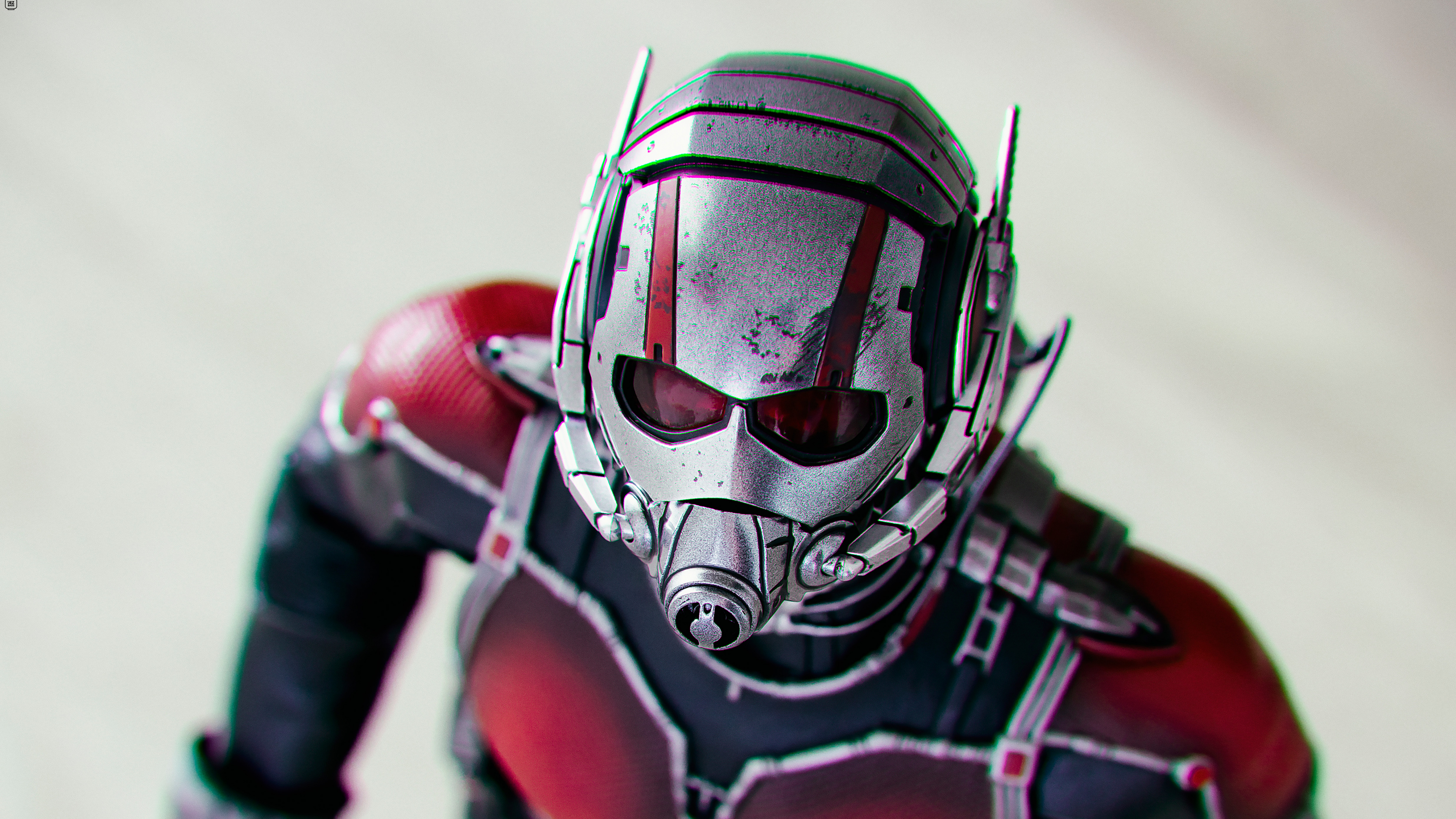 Figurine D'homme de Fer Rouge et Noir. Wallpaper in 3840x2160 Resolution