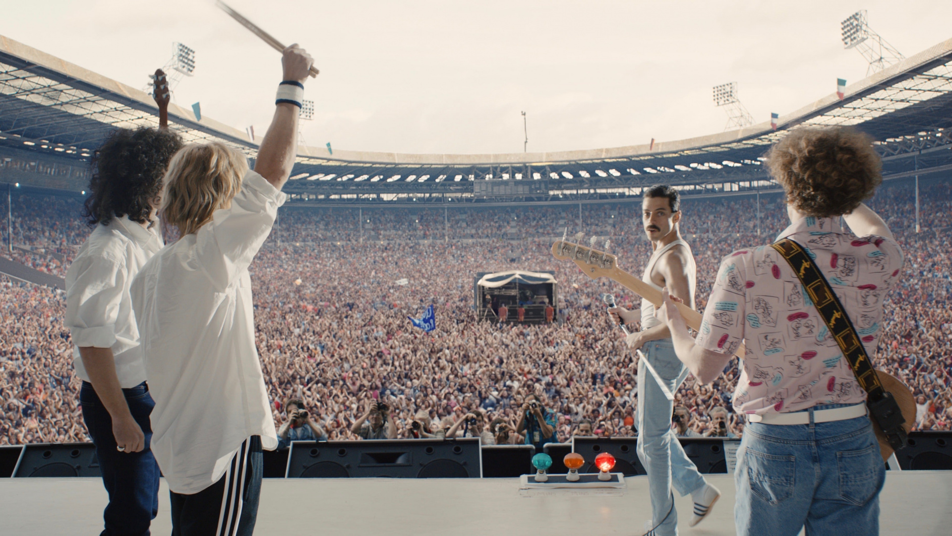 Bohemian Rhapsody, Freddie Mercury, Queen, Tourismus, Veranstaltung. Wallpaper in 1920x1080 Resolution