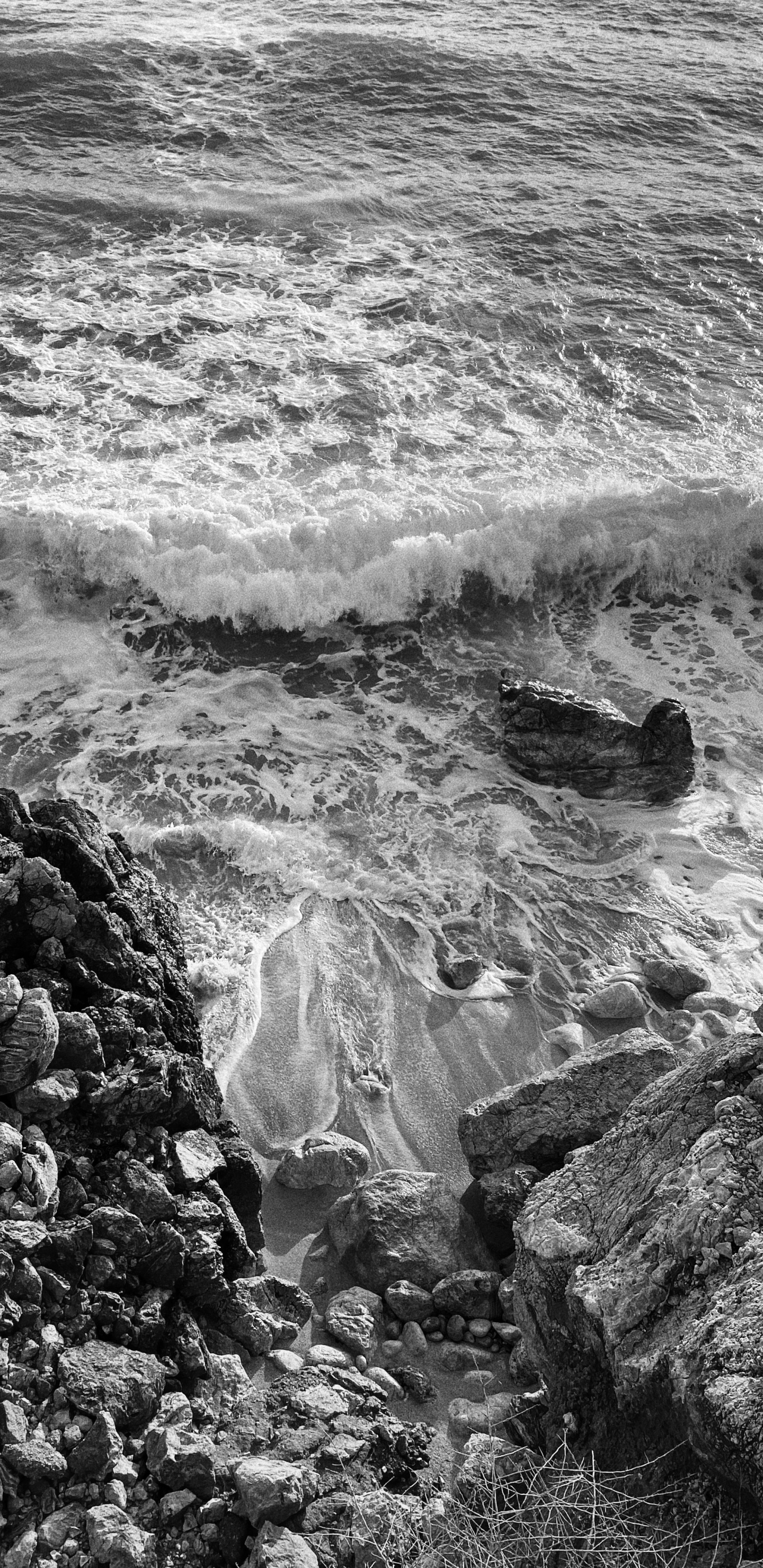 Water, Black and White, Watercourse, Water Resources, Fluid. Wallpaper in 1440x2960 Resolution