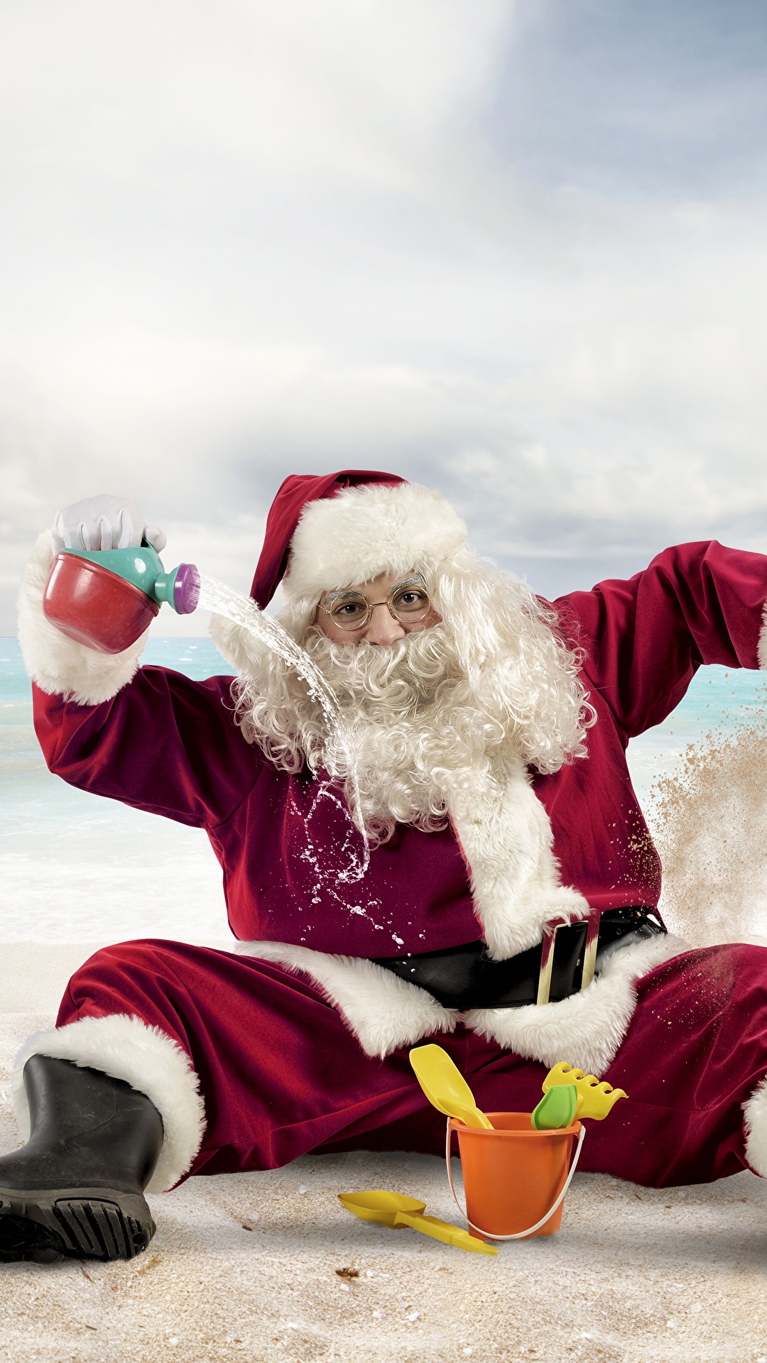 Weihnachten, Weihnachtsmann, Strand, Spaß, Meer. Wallpaper in 1080x1920 Resolution