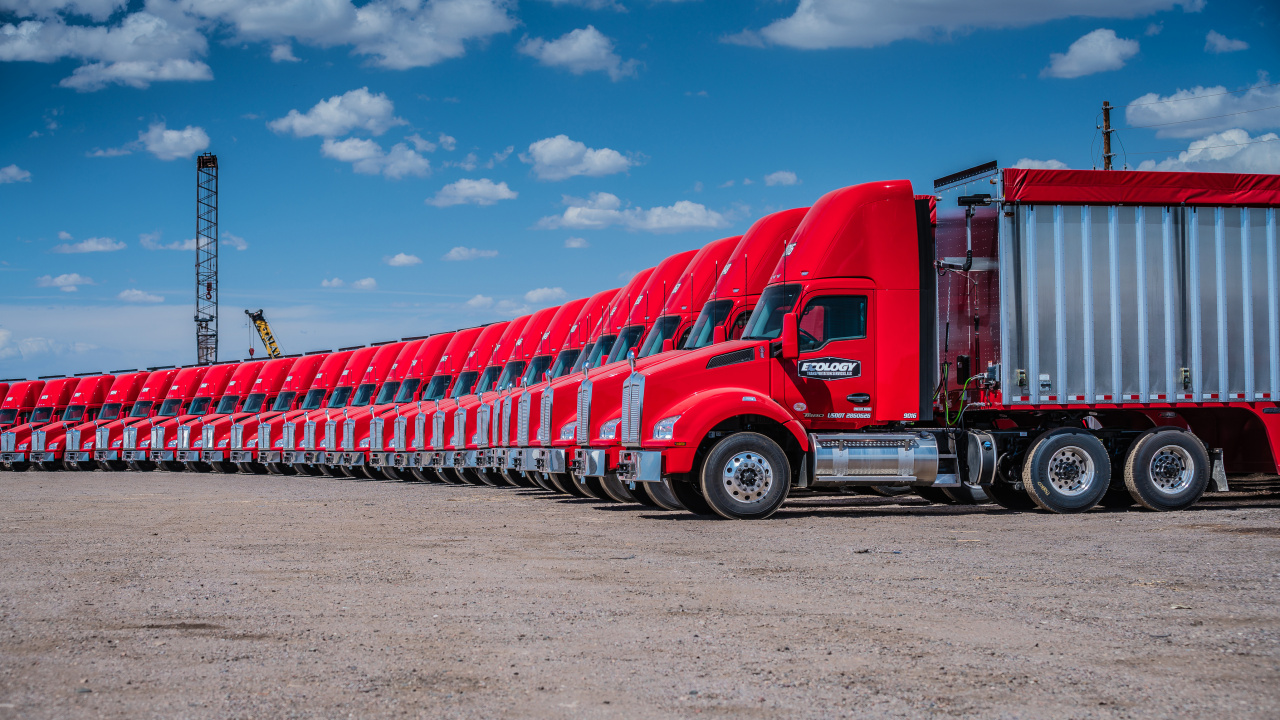 Red Truck on Gray Asphalt Road During Daytime. Wallpaper in 1280x720 Resolution