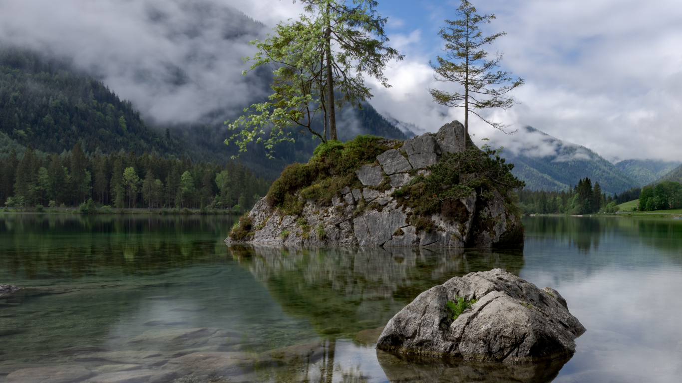 Body of Water, Nature, Reflection, Natural Landscape, Water. Wallpaper in 1366x768 Resolution