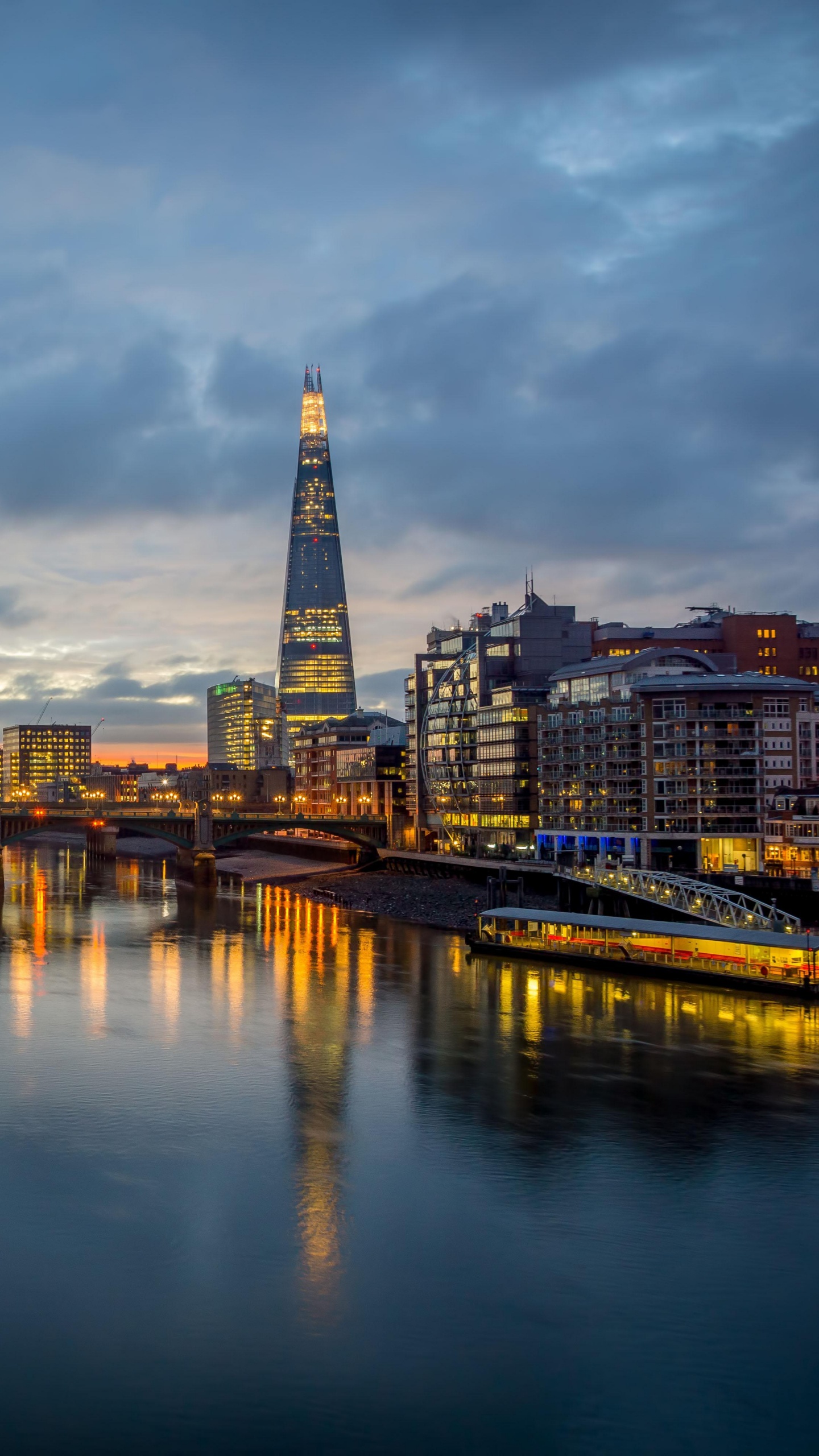 反射, 城市景观, 城市, 里程碑, 天际线 壁纸 1440x2560 允许