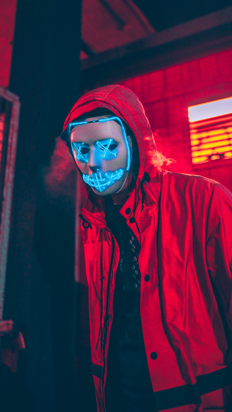 Homme en Veste Rouge Portant Des Lunettes Bleues. Wallpaper in 750x1334 Resolution