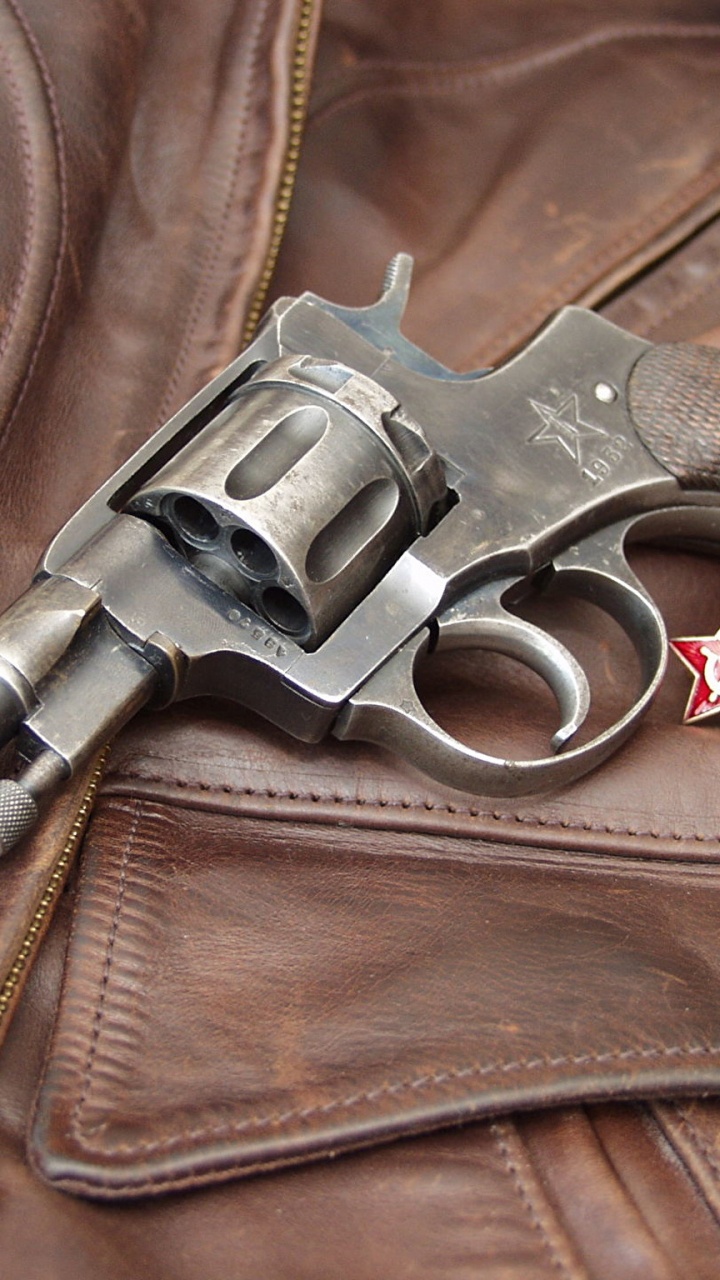 Pistolet, Arme, Revolver, Déclencheur, Canon Accessoire. Wallpaper in 720x1280 Resolution