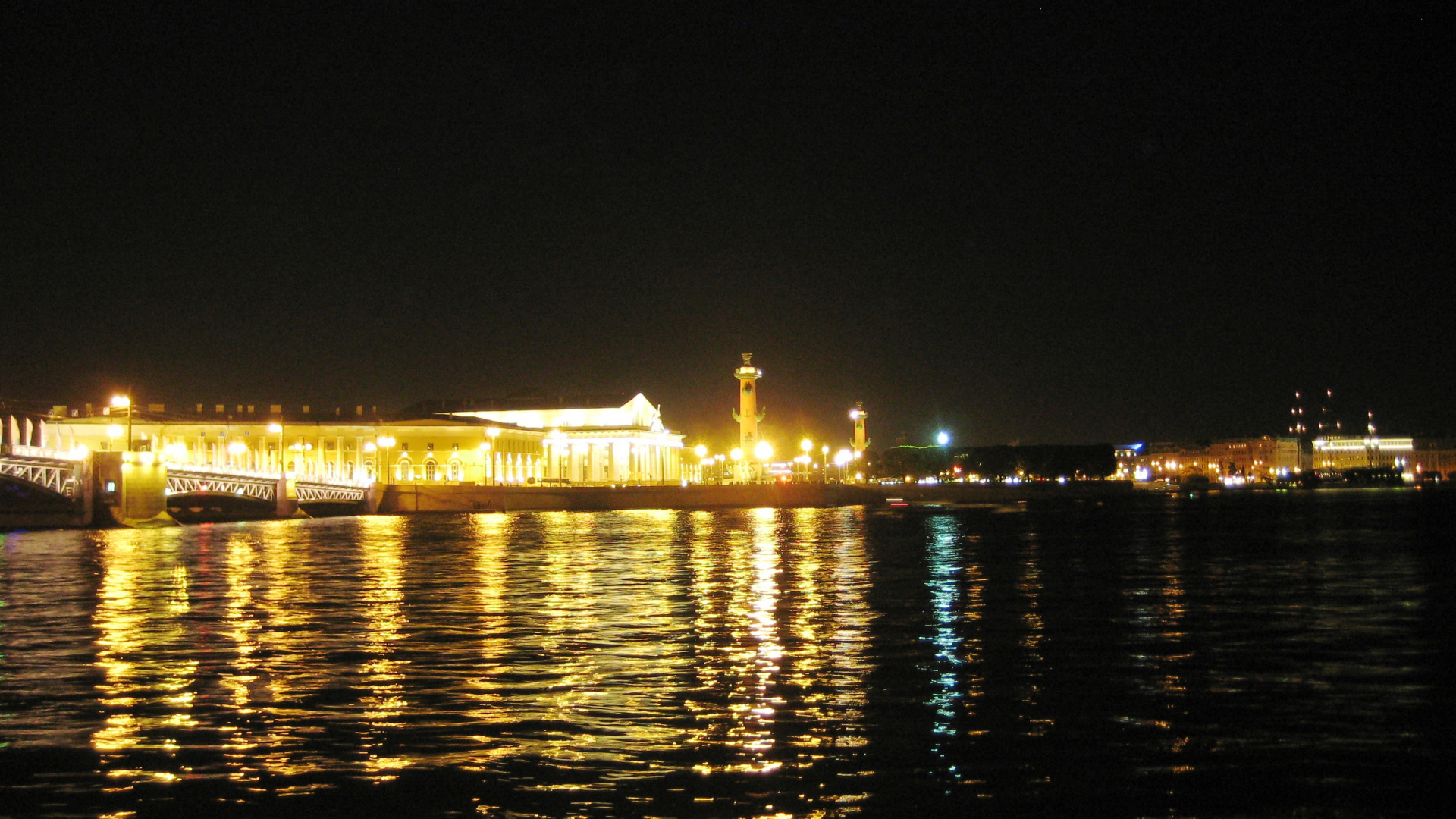 Horizon de la Ville Pendant la Nuit. Wallpaper in 1920x1080 Resolution