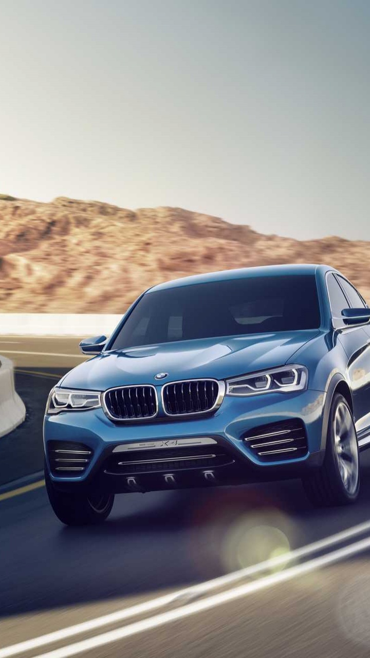 Suv Ford Bleu Sur Route Pendant la Journée. Wallpaper in 720x1280 Resolution