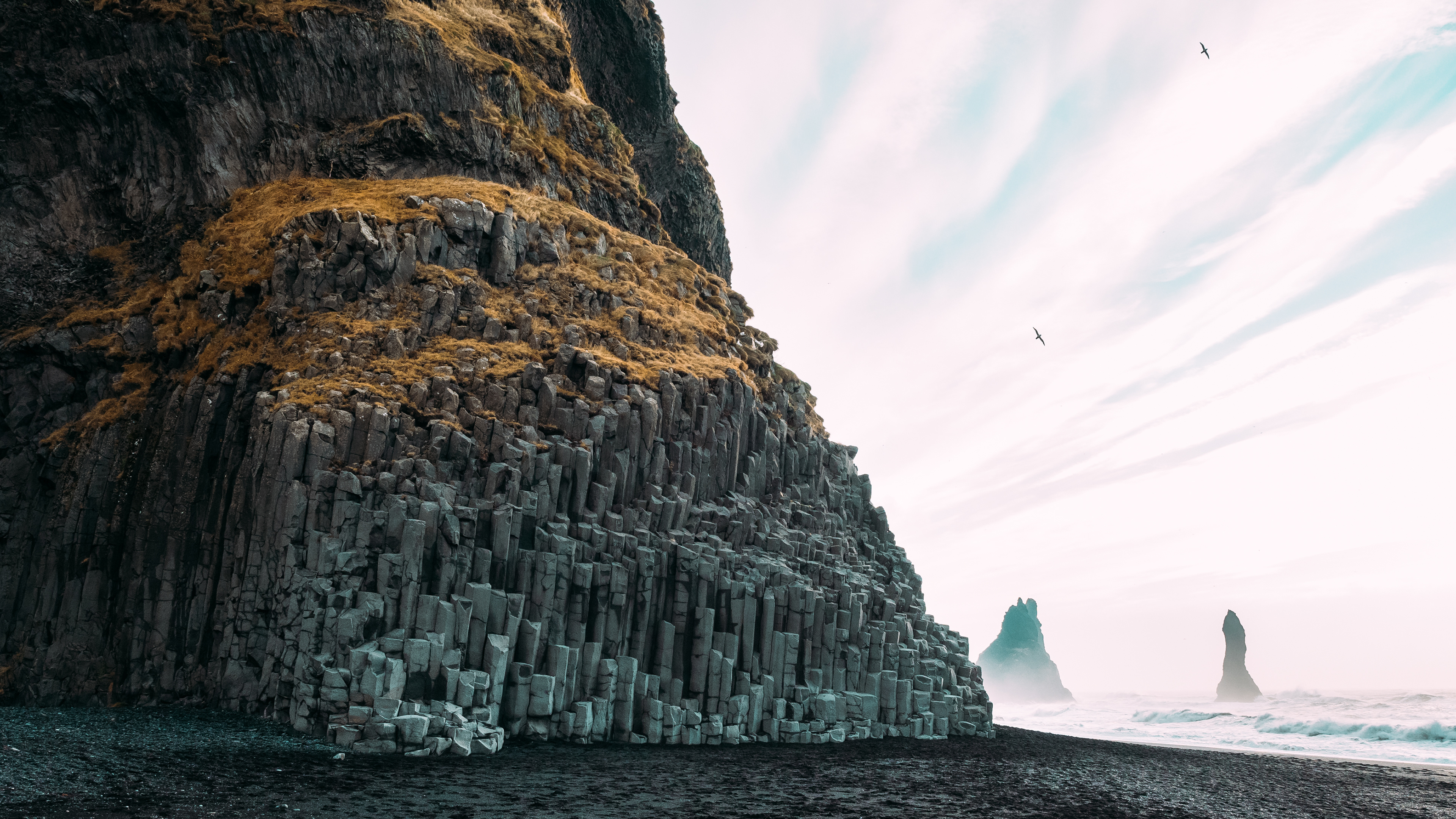 Schwarzer Sandstrand Vik, Schwarzer Sandstrand Reynisfjara, Diamantstrand, Strand, Schwarzer Sand. Wallpaper in 3840x2160 Resolution