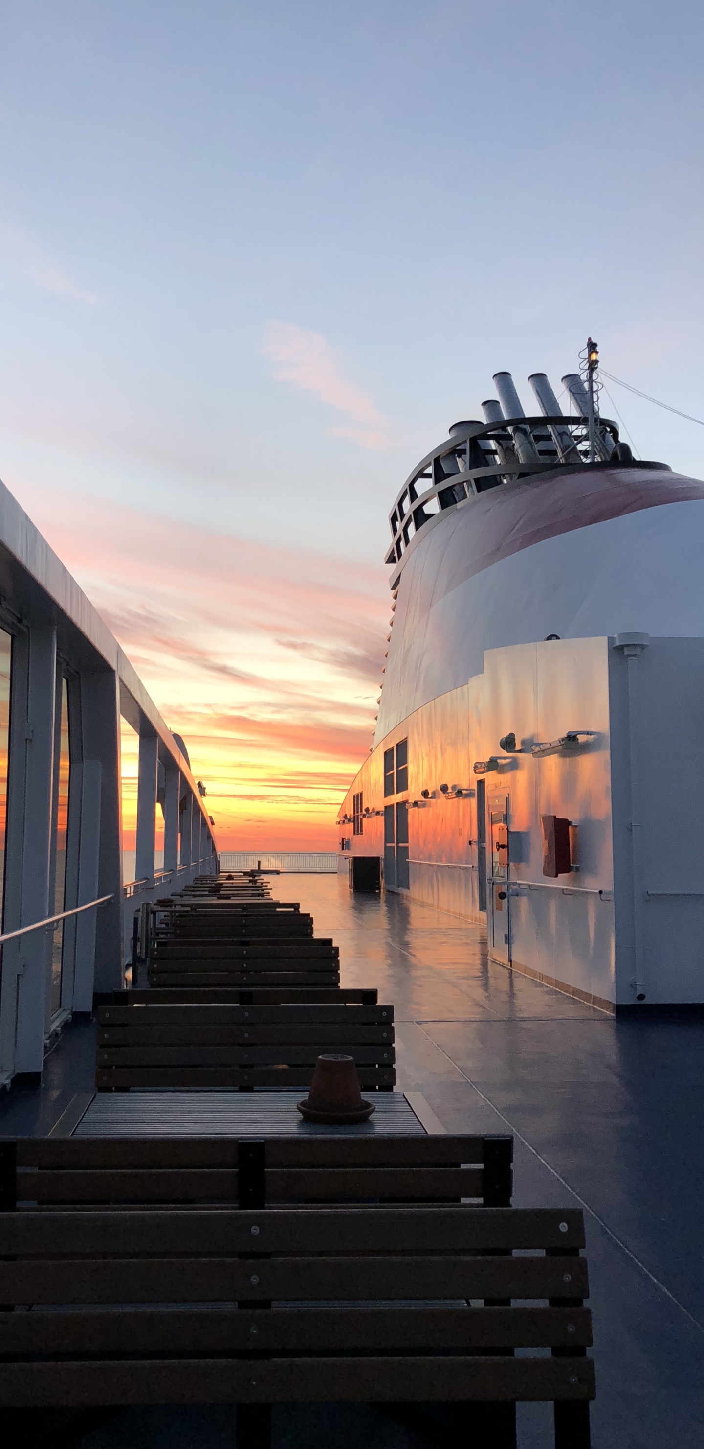 Water, Tourist Attraction, Sunrise, Sunset, Sunlight. Wallpaper in 1440x2960 Resolution