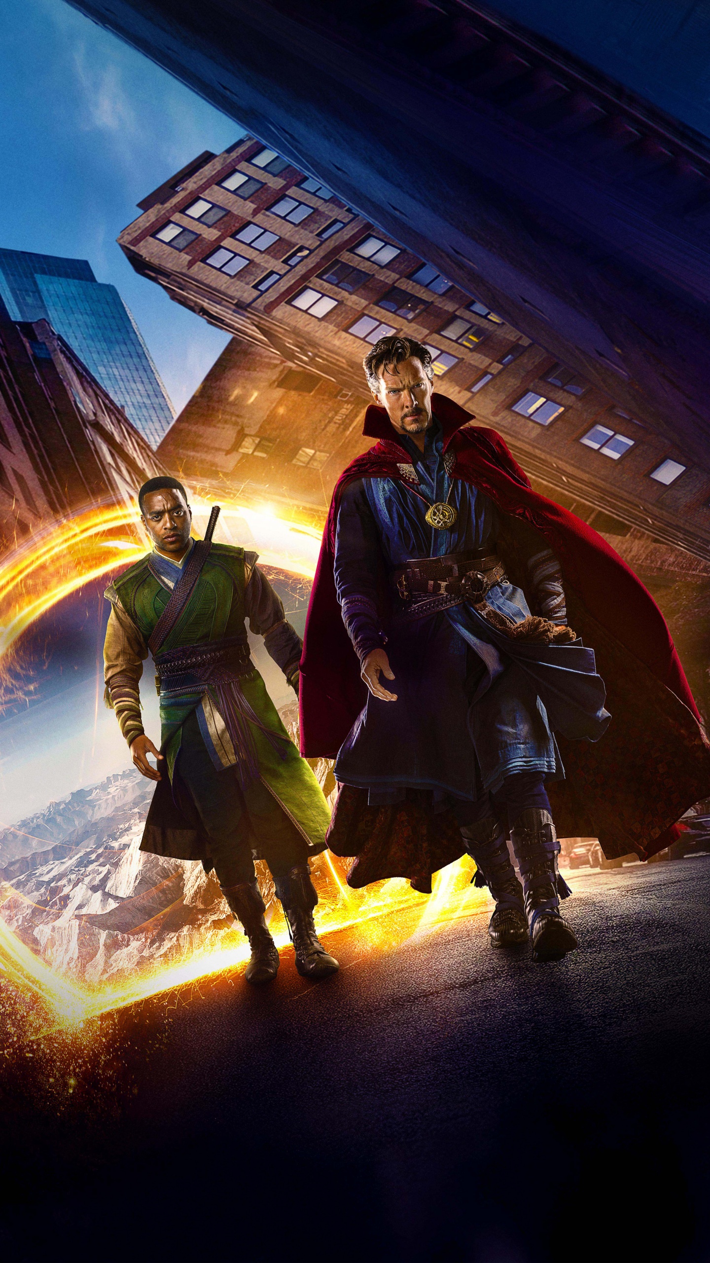 Homme en Veste Noire et Pantalon Noir Debout à Côté de L'homme en Veste Noire. Wallpaper in 1440x2560 Resolution