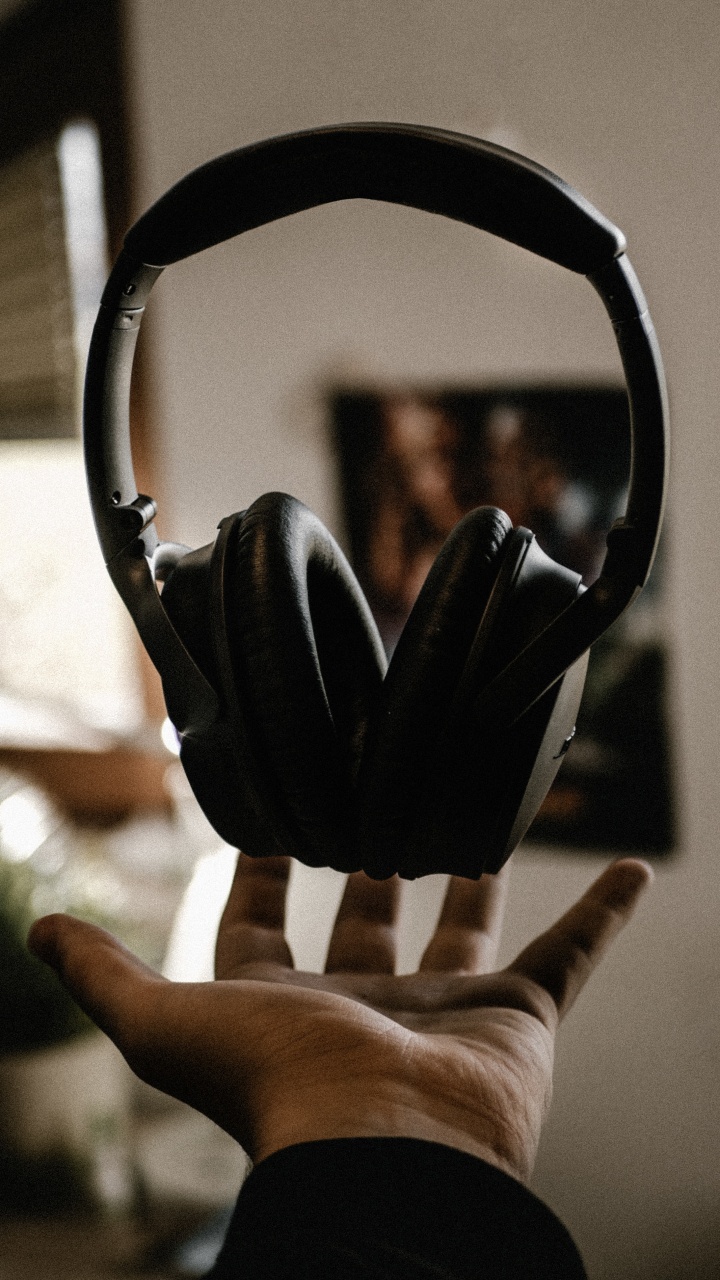 Headphones, Audio Equipment, Hand, Technology, Gadget. Wallpaper in 720x1280 Resolution