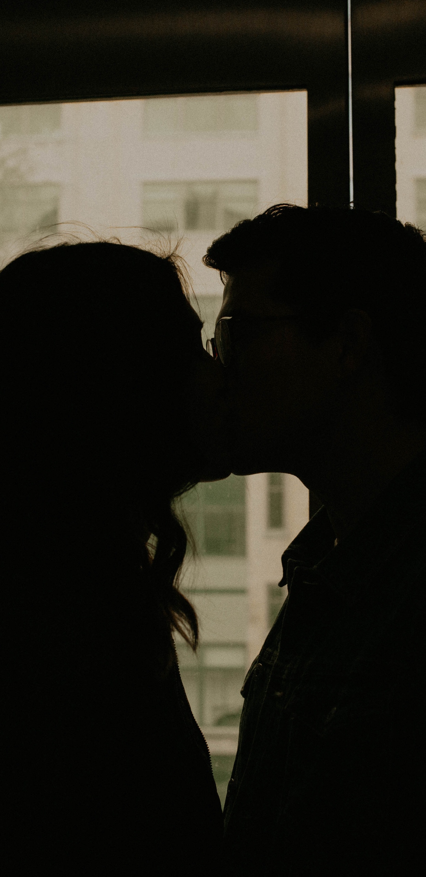 Silhouette, Baiser, Noir, Instantané, Amour. Wallpaper in 1440x2960 Resolution