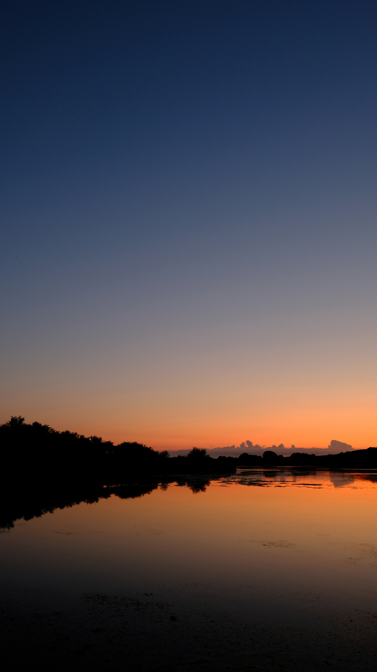 Horizon, Réflexion, Nature, Eau, Blue. Wallpaper in 750x1334 Resolution