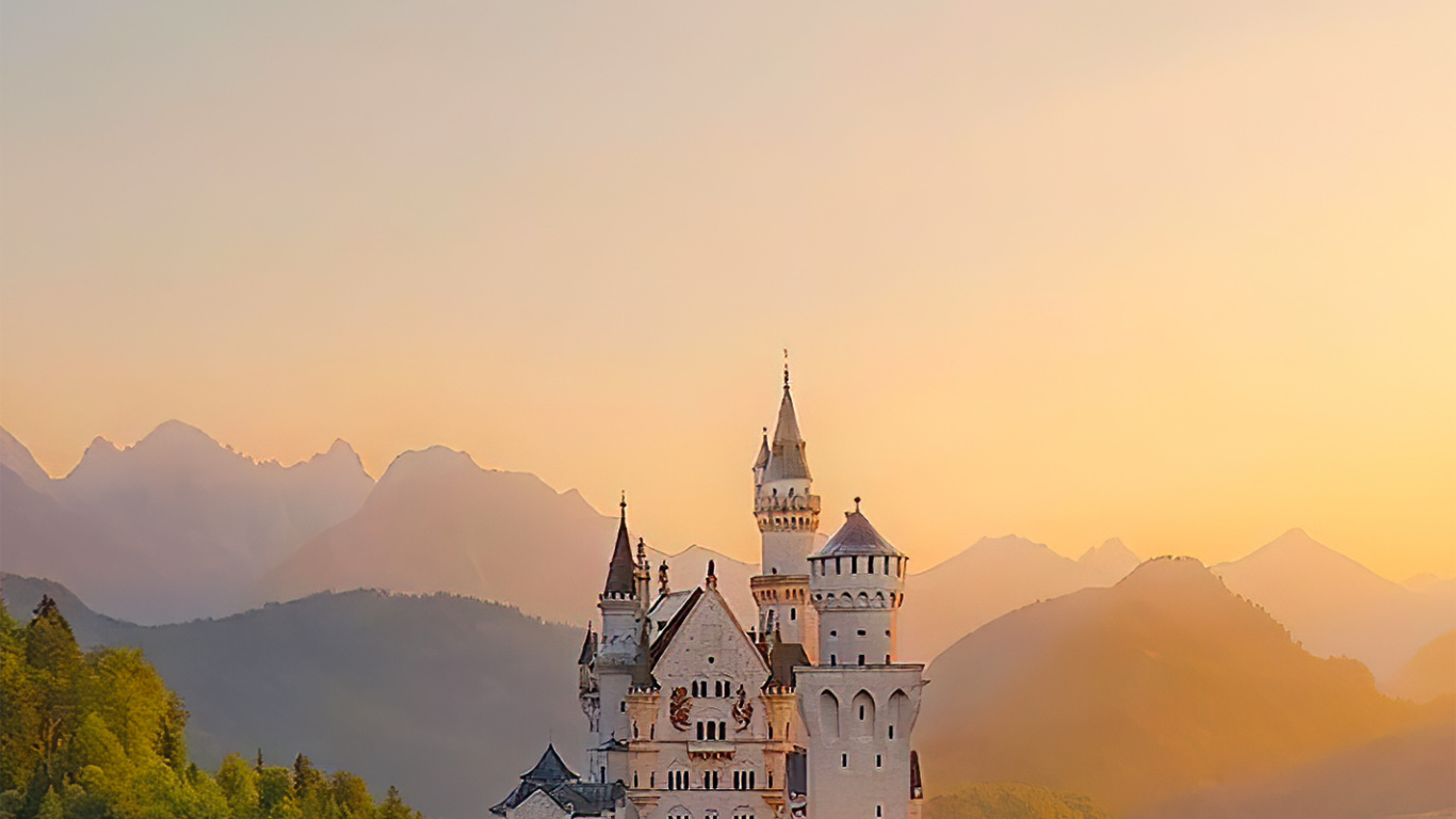 Neuschwanstein Castle, Castle, Historic Site, Cloud, Mountain. Wallpaper in 1366x768 Resolution