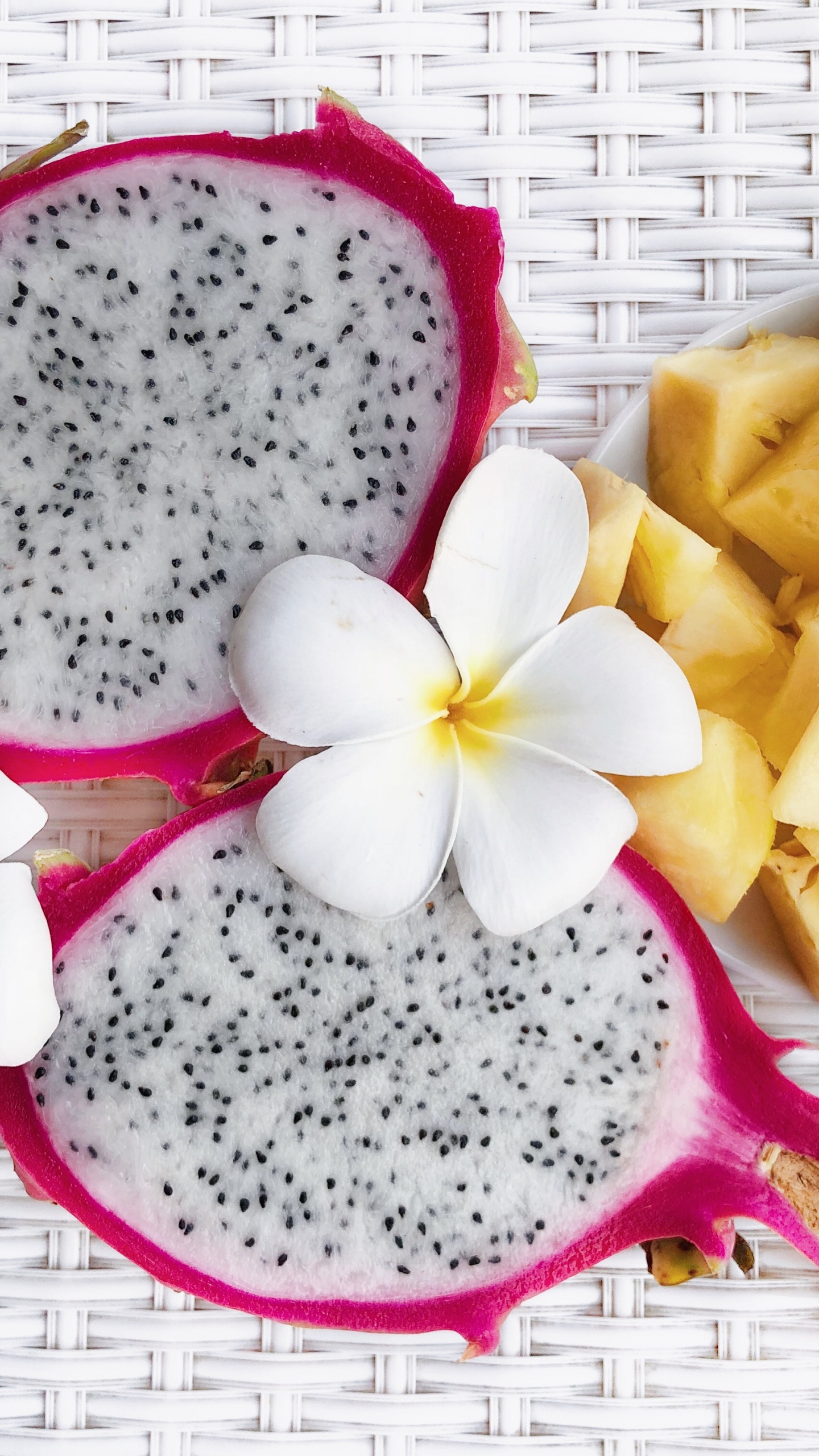 Pétale, Jaune, la Floraison de la Plante, Les Fleurs Coupées, la Fleur de Frangipanier. Wallpaper in 1440x2560 Resolution