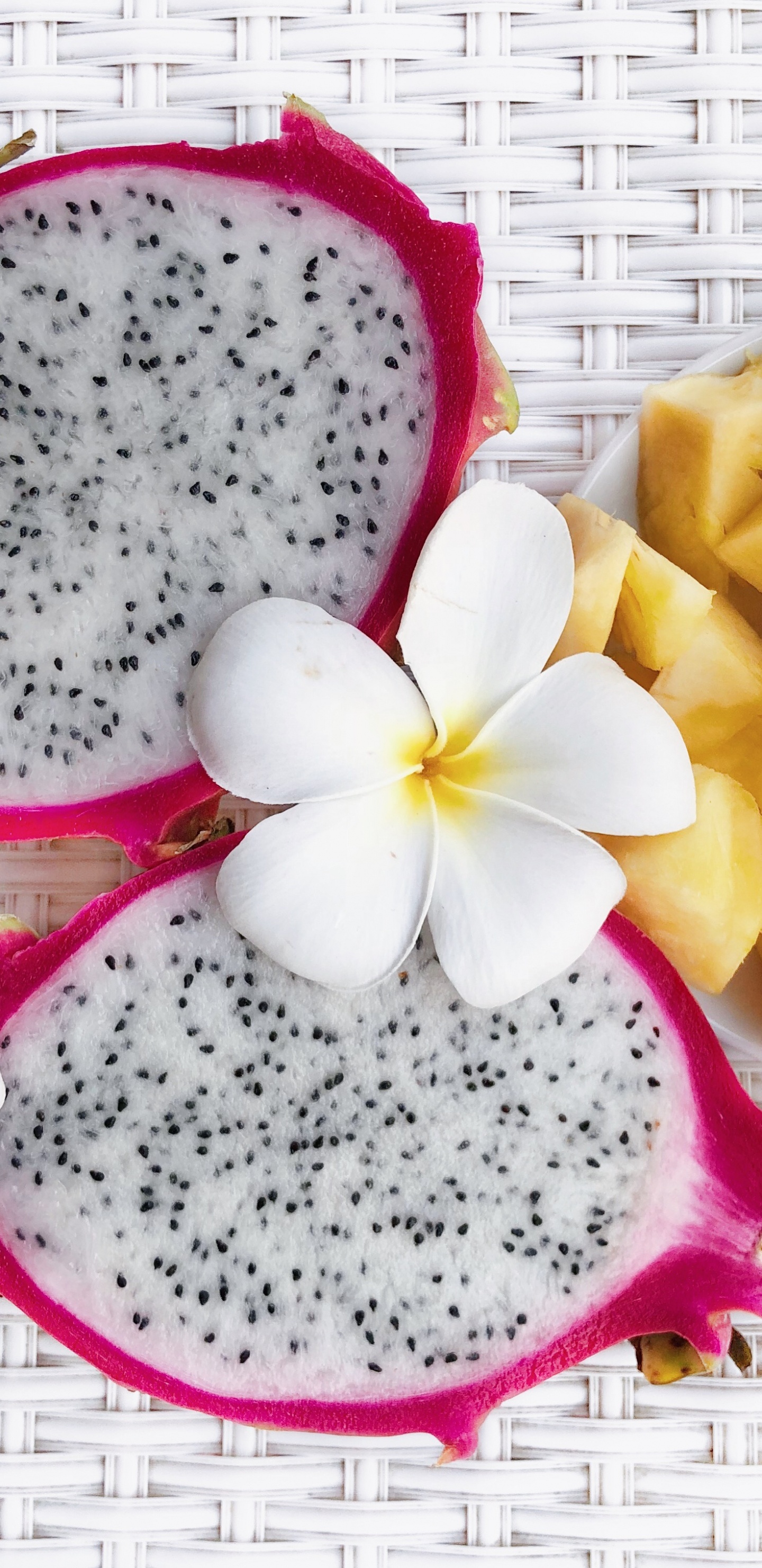 Pétale, Jaune, la Floraison de la Plante, Les Fleurs Coupées, la Fleur de Frangipanier. Wallpaper in 1440x2960 Resolution