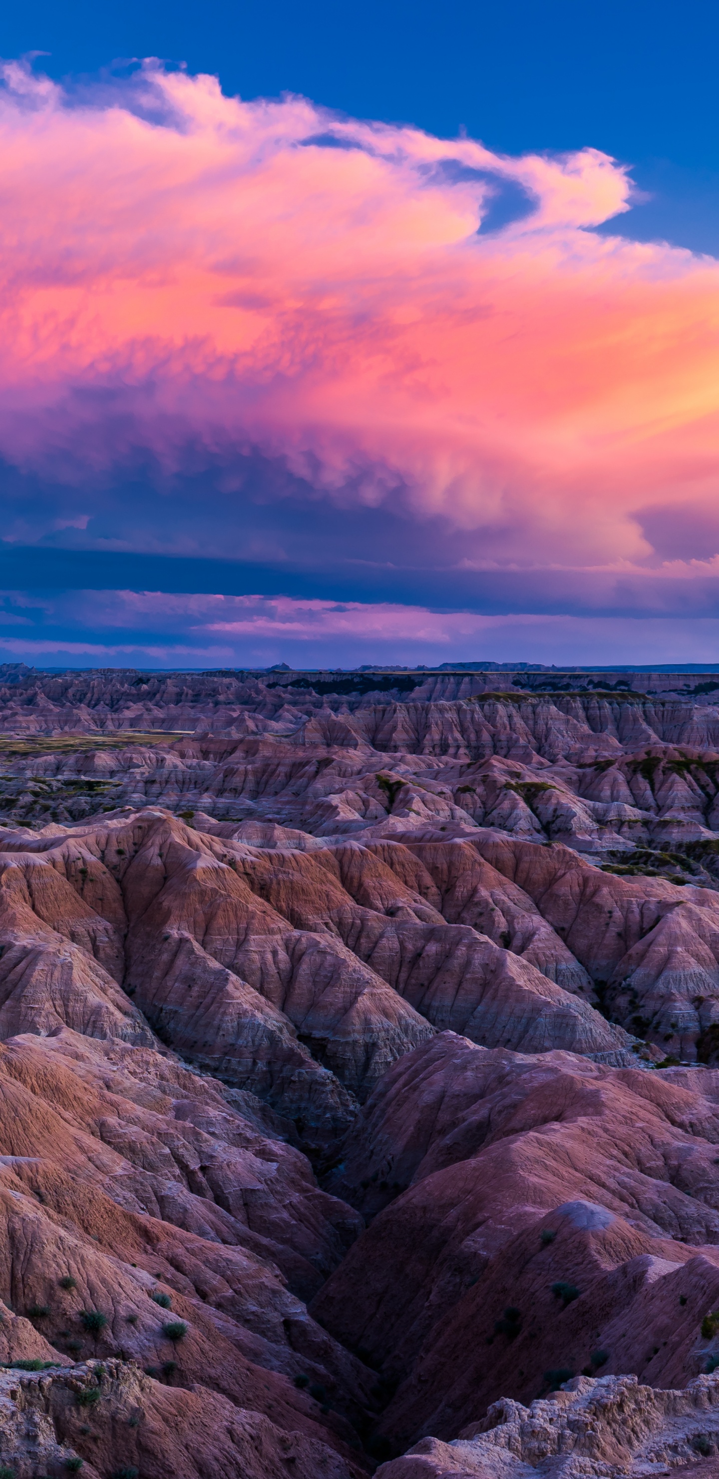 Brown Rocky Mountain Under Blue Sky. Wallpaper in 1440x2960 Resolution