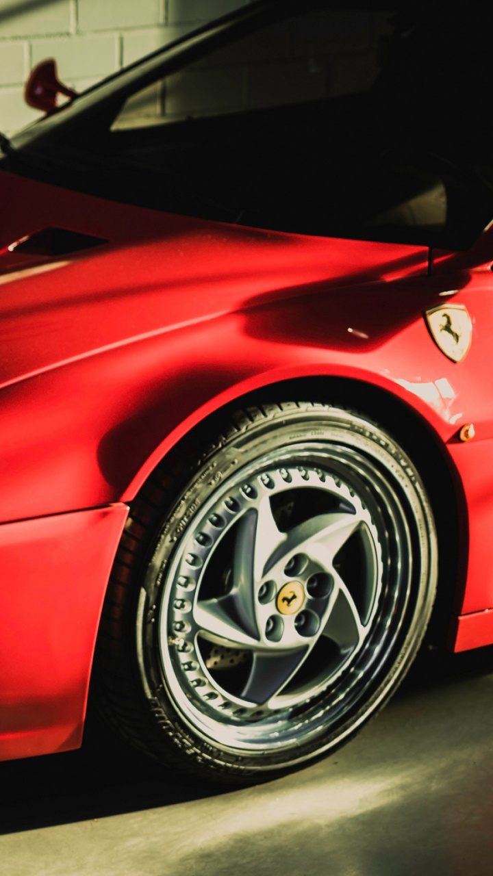 Ferrari 458 Italia Rojo Estacionado Frente a Una Pared Blanca. Wallpaper in 720x1280 Resolution