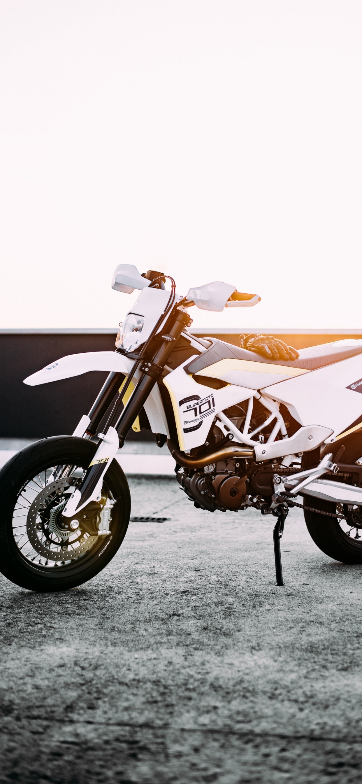 Orange and Black Sports Bike. Wallpaper in 1242x2688 Resolution