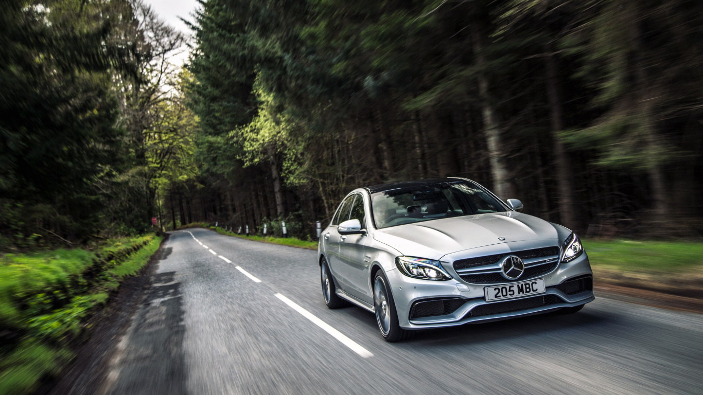 Black Mercedes Benz Coupe on Road During Daytime. Wallpaper in 1366x768 Resolution